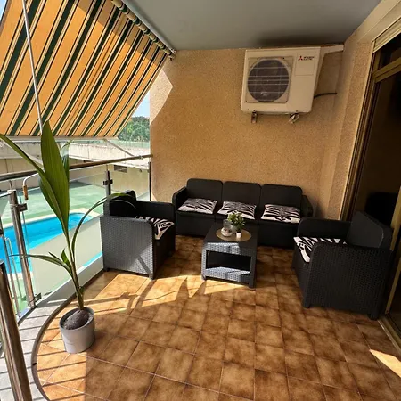 منزل للإقامة Habitation Centrica En *