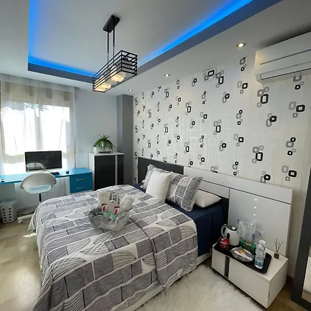 Pansiyon Habitation Centrica En Torremolinos